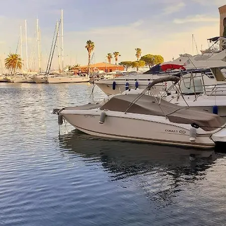 Апартаменти 50 M2 - Le Port,