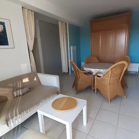 50 M2 - Le Port, Appartement Hyères