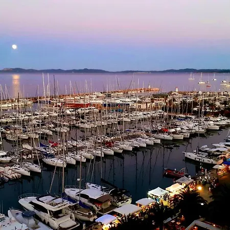 50 M2 - Le Port, 아파트 *