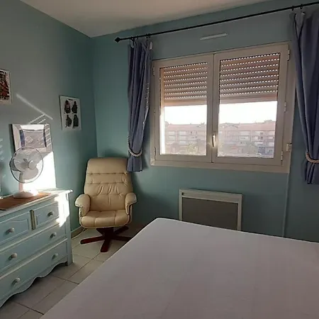 50 M2 - Le Port, Lägenhet Hyères